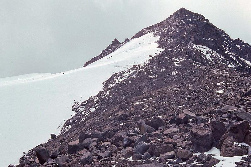WT 1400 218-22 Kenya Mt Kenya - Pt Lenana 16,350 ft.jpg